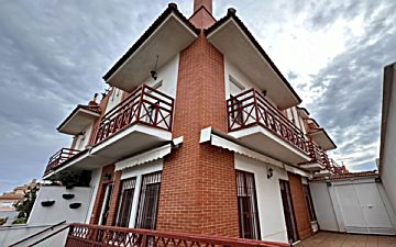 Foto Venta de casa con terraza en Corrales (Aljaraque), Corrales
